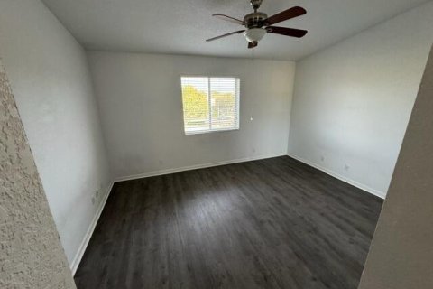 Townhouse in Boynton Beach, Florida 3 bedrooms, 144.65 sq.m. № 2083376 - photo 18