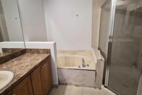 Townhouse in Boynton Beach, Florida 3 bedrooms, 144.65 sq.m. № 2083376 - photo 4