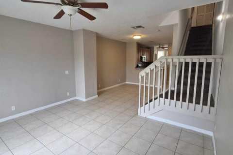 Townhouse in Boynton Beach, Florida 3 bedrooms, 144.65 sq.m. № 2083376 - photo 2