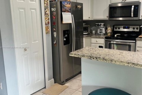 Villa ou maison à vendre à St. Lucie, Floride: 3 chambres, 205.31 m2 № 1870073 - photo 6