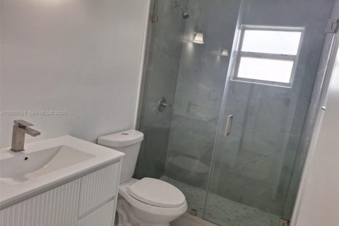 Copropriété à louer à Miami, Floride: 3 chambres, 88.44 m2 № 2065169 - photo 8