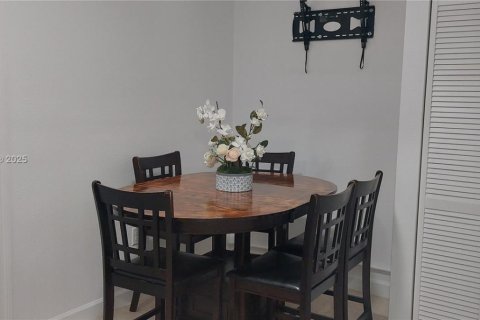 Appartement à louer à Dania Beach, Floride: 1 chambre, 46.45 m2 № 1945066 - photo 2