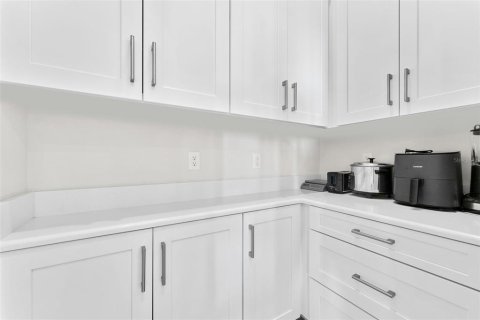 Casa en venta en Bradenton, Florida, 3 dormitorios, 340.49 m2 № 1735383 - foto 10
