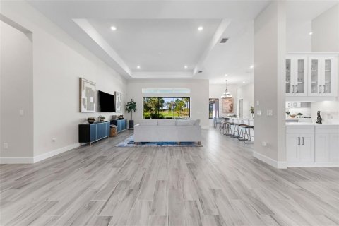 Casa en venta en Bradenton, Florida, 3 dormitorios, 340.49 m2 № 1735383 - foto 5