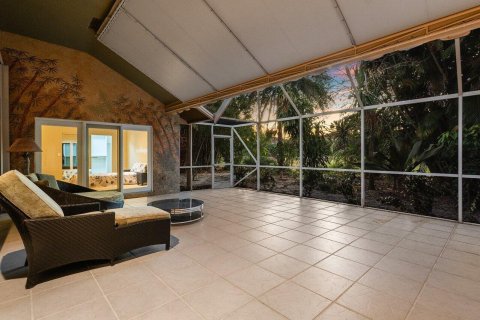 Купить виллу или дом в Делрей-Бич, Флорида 13 комнат, 180.88м2, № 2083900 - фото 4