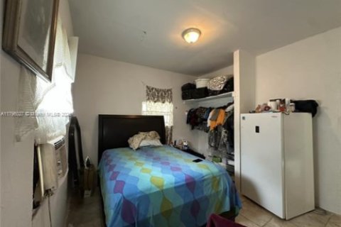 House in Miami, Florida 2 bedrooms, 105.44 sq.m. № 1862475 - photo 23