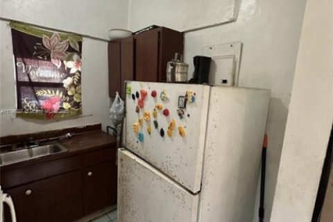 House in Miami, Florida 2 bedrooms, 105.44 sq.m. № 1862475 - photo 17