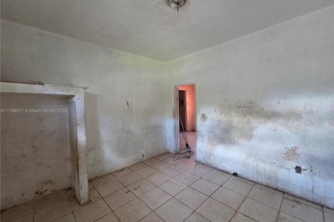 House in Miami, Florida 3 bedrooms, 105.44 sq.m. № 1862475 - photo 28
