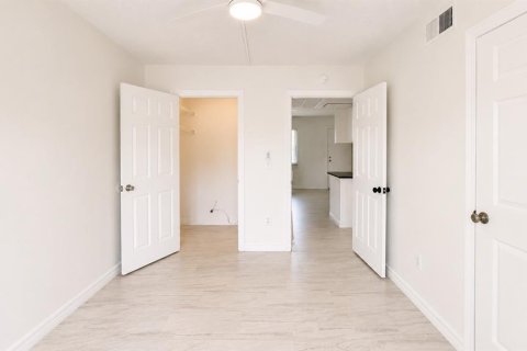 Condo in Altamonte Springs, Florida, 1 bedroom № 2219279 - photo 9