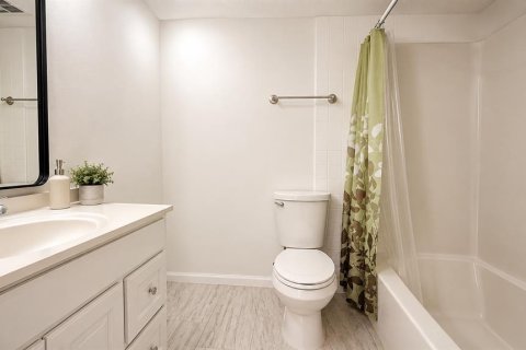 Condo in Altamonte Springs, Florida, 1 bedroom № 2219279 - photo 10