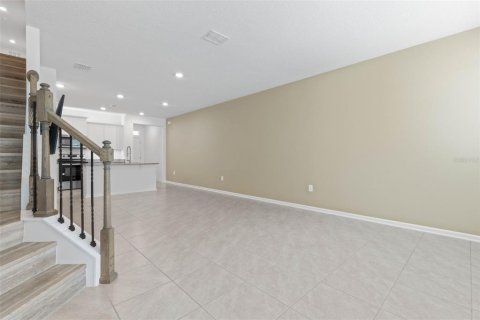 Townhouse in Palm Coast, Florida 3 bedrooms, 166.76 sq.m. № 1575153 - photo 7