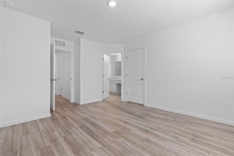 Townhouse in Palm Coast, Florida 3 bedrooms, 166.76 sq.m. № 1575153 - photo 18