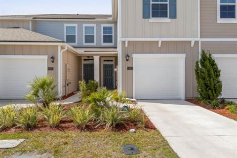 Townhouse in Palm Coast, Florida 3 bedrooms, 166.76 sq.m. № 1575153 - photo 2