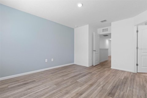 Townhouse in Palm Coast, Florida 3 bedrooms, 166.76 sq.m. № 1575153 - photo 17