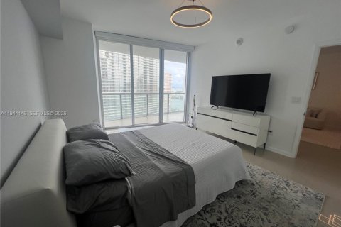 Condo in Miami, Florida, 1 bedroom  № 2001564 - photo 3