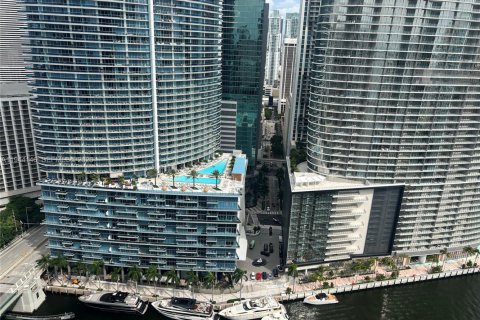 Condo in Miami, Florida, 1 bedroom  № 2001564 - photo 13