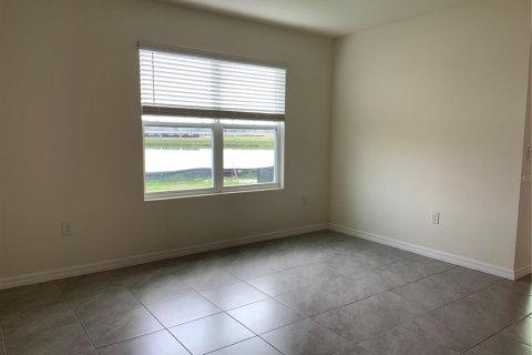 Casa en alquiler en Wesley Chapel, Florida, 4 dormitorios, 171.5 m2 № 1913570 - foto 4