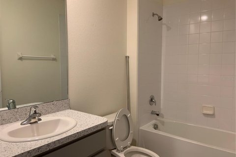 Casa en alquiler en Wesley Chapel, Florida, 4 dormitorios, 171.5 m2 № 1913570 - foto 9