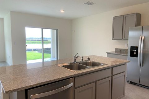 Casa en alquiler en Wesley Chapel, Florida, 4 dormitorios, 171.5 m2 № 1913570 - foto 3