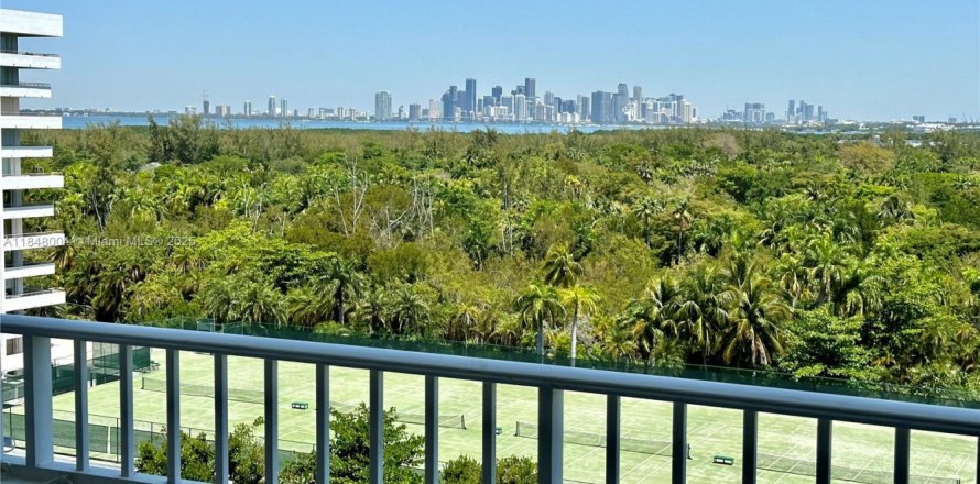 Кондоминиум с 2 спальнями в Ки-Бискейн, Флорида № 1957542