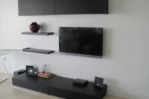 Снять в аренду кондоминиум в Ки-Бискейн, Флорида 2 спальни, 125.42м2, № 1957542 - фото 8