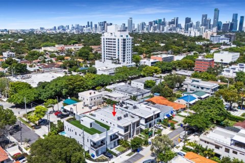 Touwnhouse à vendre à Miami, Floride: 3 chambres, 227.8 m2 № 2301038 - photo 26
