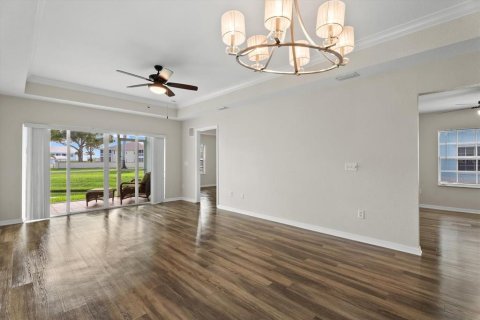 Condo in North Port, Florida, 2 bedrooms № 2375494 - photo 5