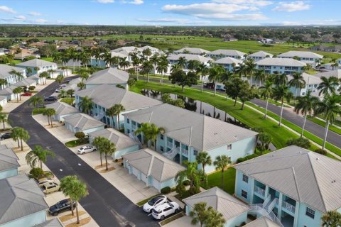 Condo in North Port, Florida, 2 bedrooms № 2375494 - photo 30