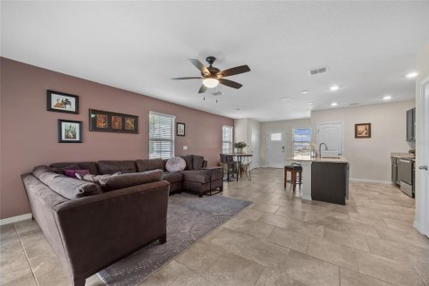 Adosado en venta en Winter Garden, Florida, 3 dormitorios, 168.52 m2 № 1640937 - foto 22