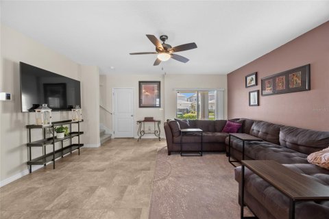 Adosado en venta en Winter Garden, Florida, 3 dormitorios, 168.52 m2 № 1640937 - foto 11