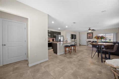 Adosado en venta en Winter Garden, Florida, 3 dormitorios, 168.52 m2 № 1640937 - foto 23