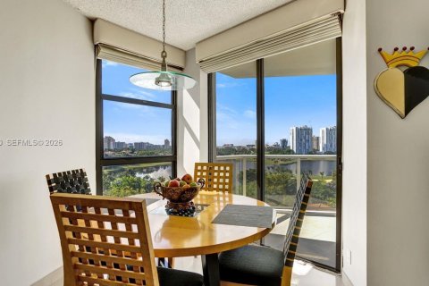 Copropriété à vendre à Aventura, Floride: 2 chambres, 144.93 m2 № 2027652 - photo 13