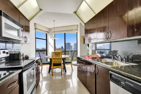 Copropriété à vendre à Aventura, Floride: 2 chambres, 144.93 m2 № 2027652 - photo 17