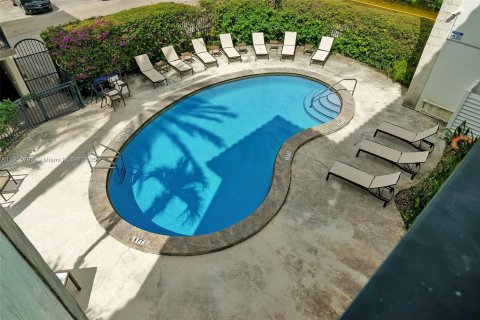 Condominio en alquiler en Fort Lauderdale, Florida, 2 dormitorios, 83.15 m2 № 1972111 - foto 10