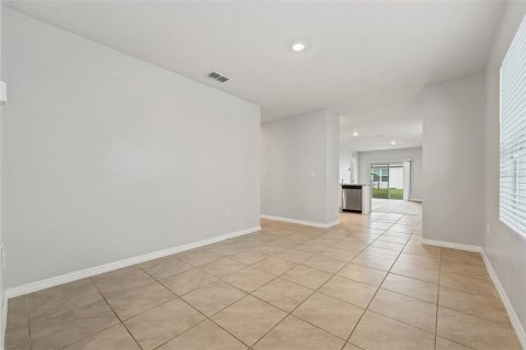 House in Saint Cloud, Florida 3 bedrooms, 139.45 sq.m. № 1813524 - photo 6