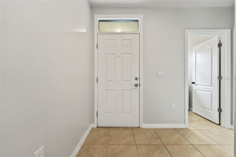 House in Saint Cloud, Florida 3 bedrooms, 139.45 sq.m. № 1813524 - photo 14