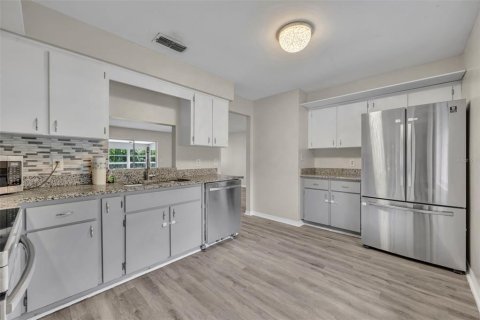 Casa en venta en Eustis, Florida, 3 dormitorios, 128.76 m2 № 1910014 - foto 11