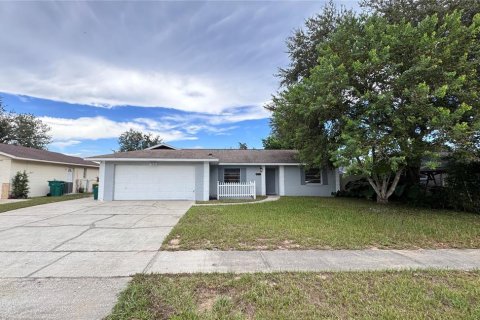 Casa en venta en Eustis, Florida, 3 dormitorios, 128.76 m2 № 1910014 - foto 1