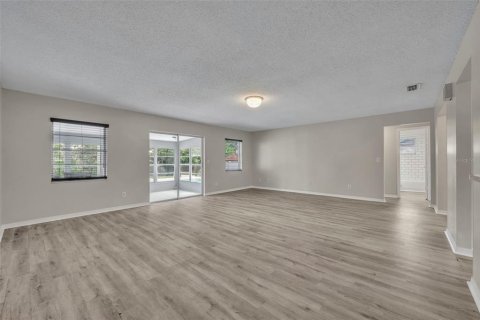 Casa en venta en Eustis, Florida, 3 dormitorios, 128.76 m2 № 1910014 - foto 6
