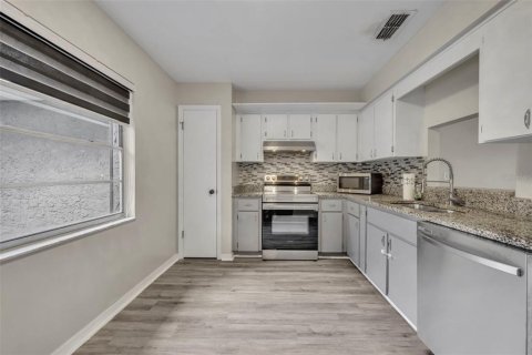 Casa en venta en Eustis, Florida, 3 dormitorios, 128.76 m2 № 1910014 - foto 9