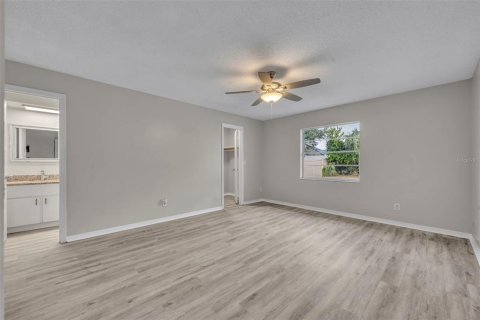 Casa en venta en Eustis, Florida, 3 dormitorios, 128.76 m2 № 1910014 - foto 12