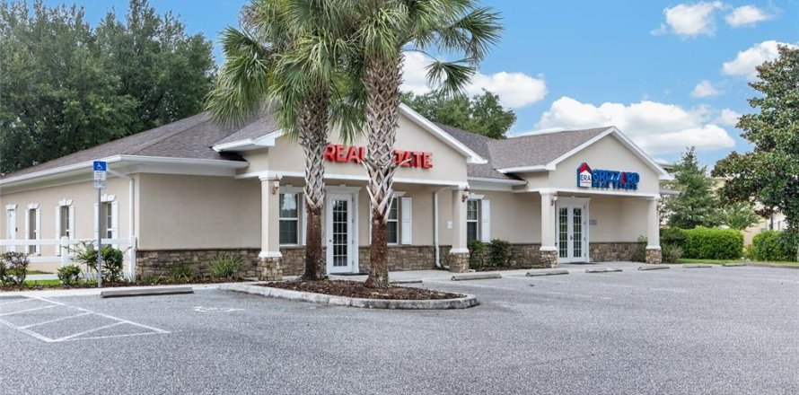 Immobilier commercial à Lady Lake, Floride 238.2 m2 № 2310193