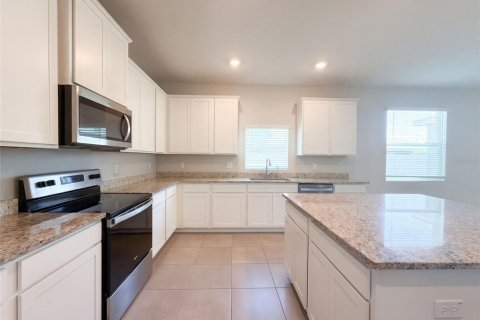 House in Ruskin, Florida 4 bedrooms, 360.27 sq.m. № 2418707 - photo 9