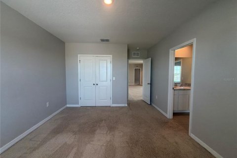 House in Ruskin, Florida 4 bedrooms, 360.27 sq.m. № 2418707 - photo 22