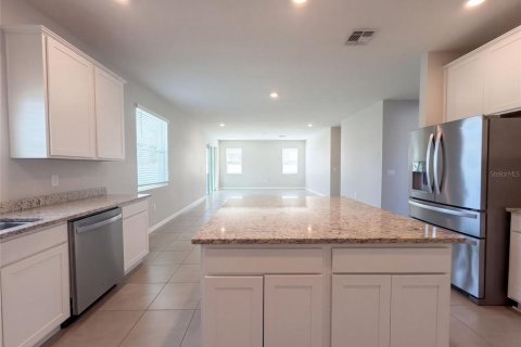 House in Ruskin, Florida 4 bedrooms, 360.27 sq.m. № 2418707 - photo 6
