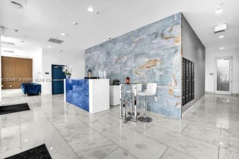 Condo in Hollywood, Florida, 1 bedroom № 1936644 - photo 4