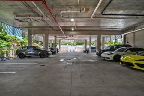 Condo in Hollywood, Florida, 1 bedroom № 1936644 - photo 25