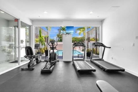Condo in Hollywood, Florida, 1 bedroom № 1936644 - photo 26