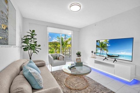 Condo in Hollywood, Florida, 1 bedroom № 1936644 - photo 16