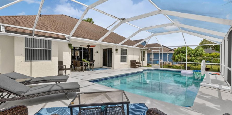 Villa ou maison à Port St. Lucie, Floride 3 chambres, 196.95 m2 № 2265340